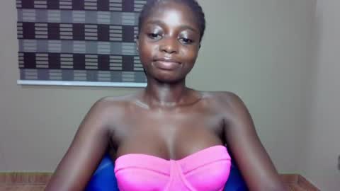 petitexxebony online show from June 12, 3:03 am