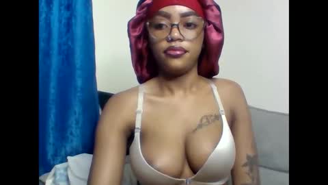 Arielle online show from February 7, 2:59 am