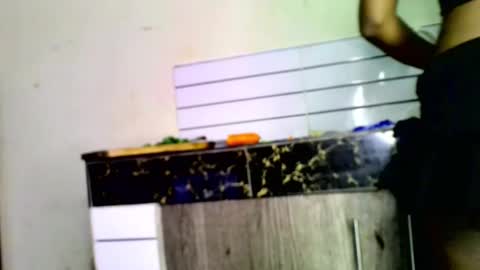 pettitemellany online show from October 1, 1:54 am