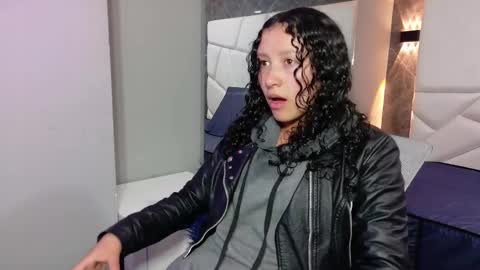 Moon  online show from November 21, 11:01 am