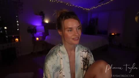 PHOENIX TAYLOR online show from November 7, 2:39 am