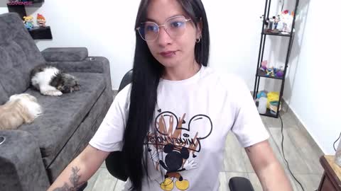 Snapshot of pia_horny chatting on October 20, 10:57 pm Pia  online show from October 20, 10:57 pm