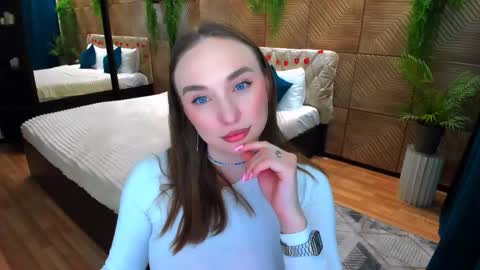 Emelie online show from March 13, 10:38 am