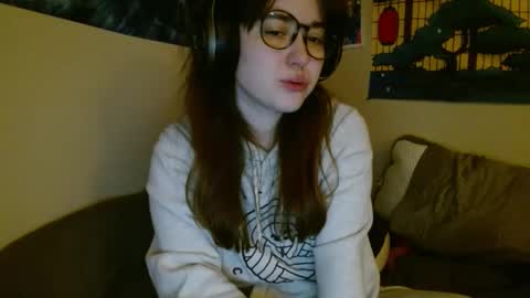 PilloGoddess online show from January 25, 6:55 am