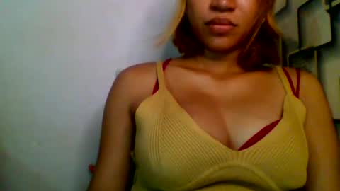 Snapshot of pinaybeauty_25 chatting on September 16, 6:10 am im jane online show from September 16, 6:10 am