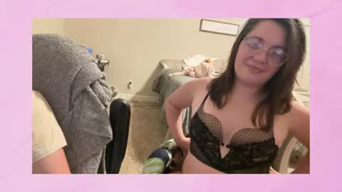 Pineapple Princess online show from June 6, 1:01 am