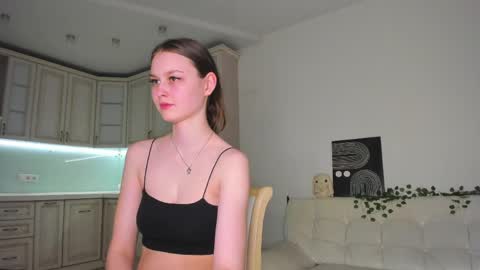 Alex online show from April 14, 8:09 pm