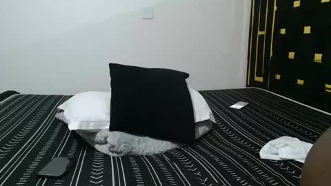 pixietease1 online show from April 20, 7:55 am