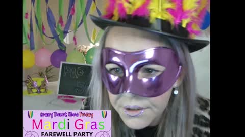 Lynn online show from December 13, 12:28 pm