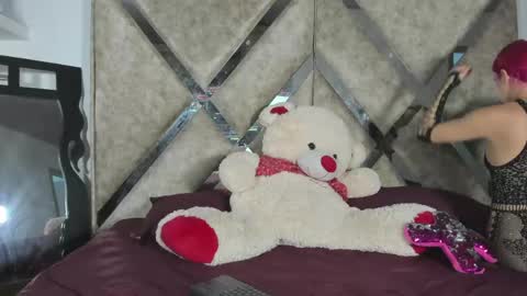 Aurora online show from April 20, 12:41 pm