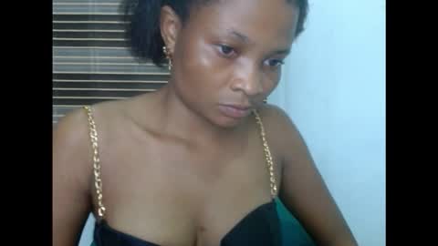 plumnjuicyx online show from December 1, 7:49 pm