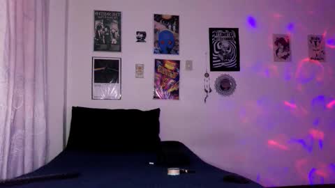    online show from December 17, 2:06 am