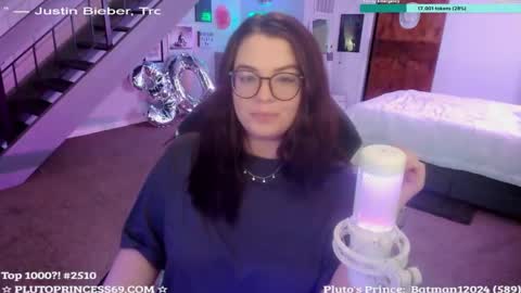 Snapshot of plutoprincess69 chatting on January 26, 5:56 am Pluto Princess online show from January 26, 5:56 am