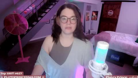Snapshot of plutoprincess69 chatting on March 1, 2:26 am Pluto Princess online show from March 1, 2:26 am