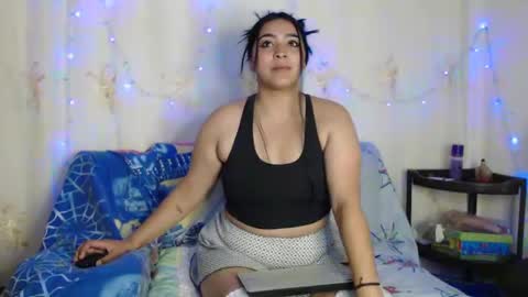 Lily online show from January 5, 4:04 am