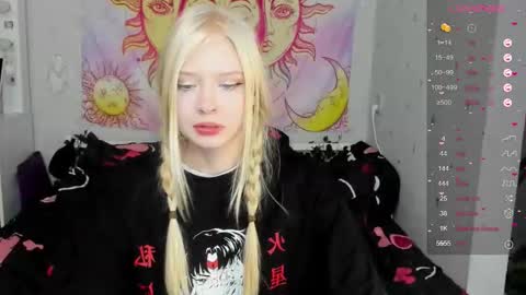 Mary online show from September 23, 1:09 pm