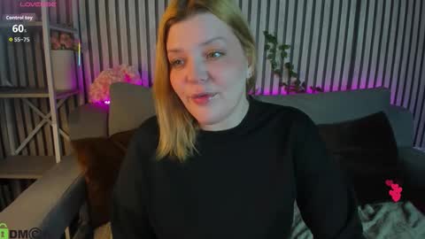 Polly online show from March 26, 1:41 am