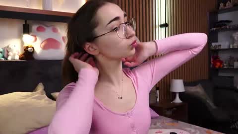 Polly online show from February 18, 7:40 am