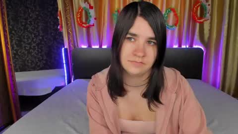 Polly online show from April 12, 7:55 am