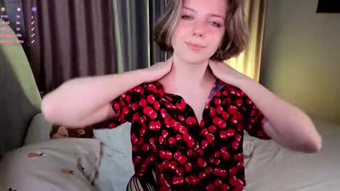 Polly online show from March 13, 6:53 pm