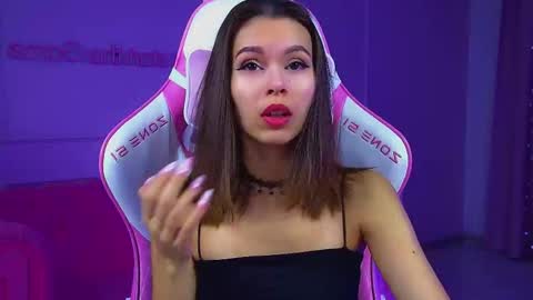 Polly online show from March 15, 7:05 pm