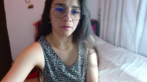 porcelainlux online show from December 11, 3:02 am