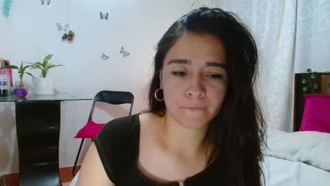 porcelainlux online show from January 19, 9:34 pm