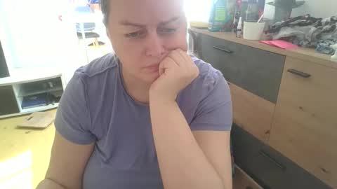 MelissOfficial online show from March 1, 9:53 am