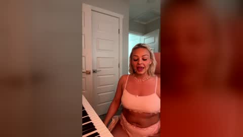 Porscha Bendz online show from April 23, 8:44 pm