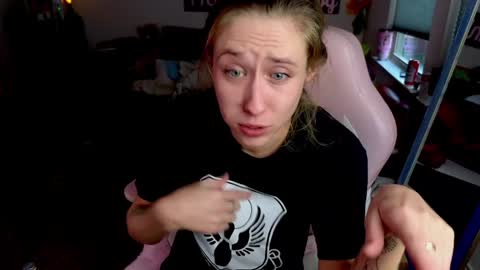 Evangeline Eva Darling online show from December 22, 2:09 pm