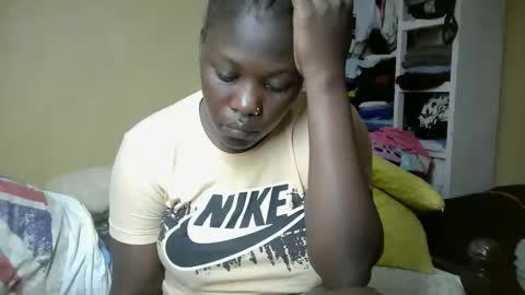 pretty_barbz online show from April 2, 5:49 am