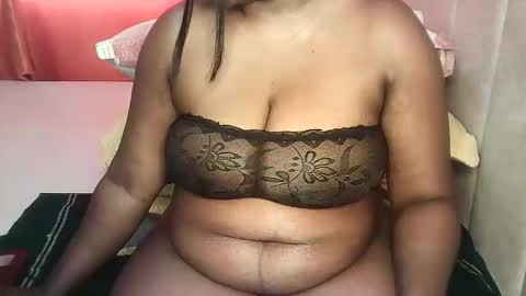 chichi online show from November 4, 11:59 am