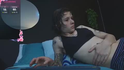 pretty_cristal22 online show from December 18, 12:10 pm