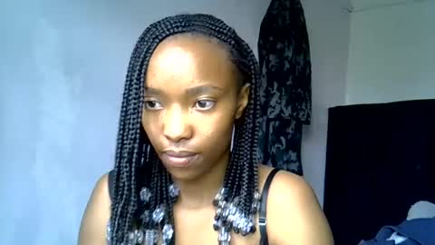 pretty jazminee online show from July 7, 10:19 am