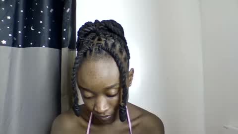 pretty luv1 online show from June 3, 9:32 am