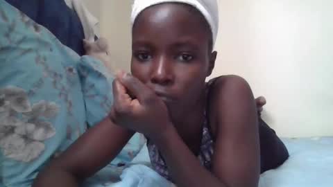 Snapshot of pretty_petite_ebony chatting on October 23, 8:20 am pretty_petite_ebony online show from October 23, 8:20 am