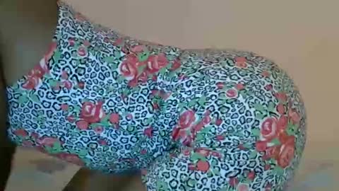 pretty_saddy online show from March 28, 10:37 am