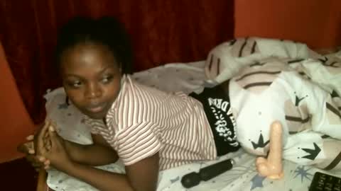 Snapshot of prettybabe02 chatting on January 28, 8:57 am SaraCattra online show from January 28, 8:57 am