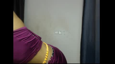 helen online show from April 18, 7:07 pm