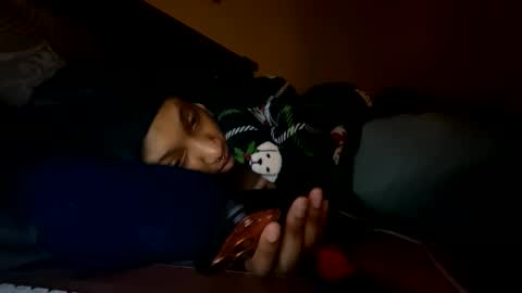 prettyfacefemale online show from February 6, 7:01 am