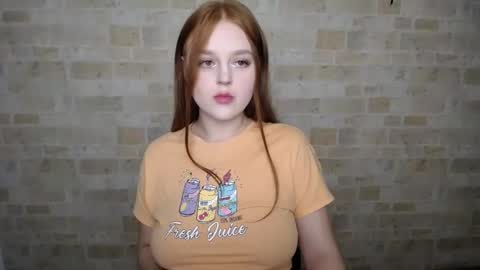Snapshot of prettyvalerii_ chatting on February 7, 11:24 pm Valeri online show from February 7, 11:24 pm