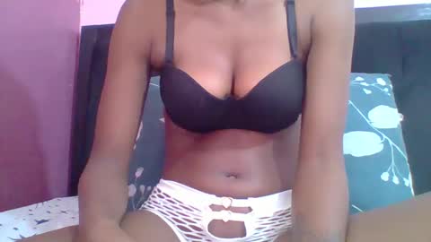 prettywendy21 online show from April 16, 7:52 am