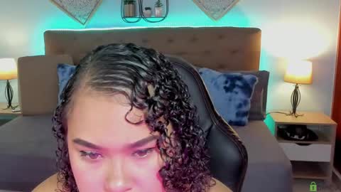 Zoe online show from November 8, 11:48 am