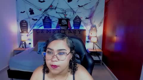 Zoe online show from October 31, 11:58 am