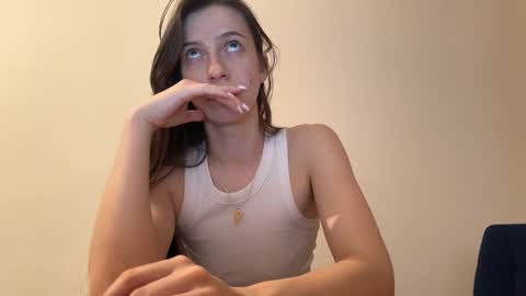 prettyyy_angel online show from February 20, 7:37 pm