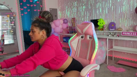 Cece  NEXT LIVESTREAM -- DEC. 4th  7 PM CST online show from December 13, 6:05 pm