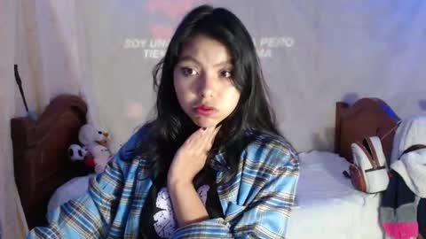  Elia  online show from November 20, 10:22 pm