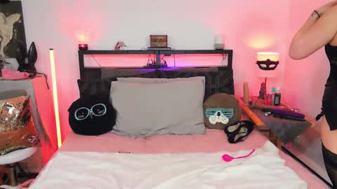 Princessavavictoria online show from November 17, 4:13 am