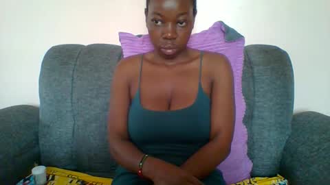 princessg63 online show from November 11, 8:44 am