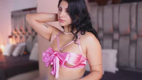 Lu online show from February 23, 7:24 pm